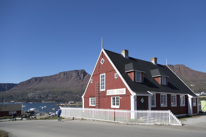 Overnat i den gamle handelsbestyrer bolig. Foto Henrik Kaarsholm – Hotel Disko Island, Visit Greenland