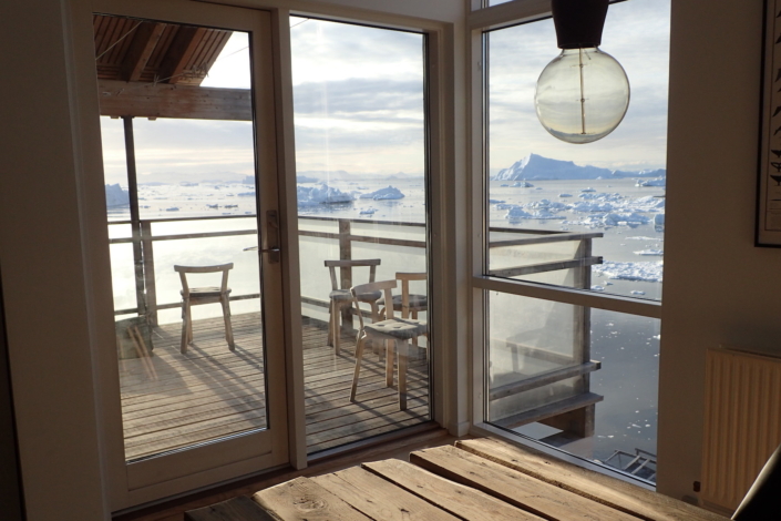 Red view from livingroom - Ilulissat Guesthouse