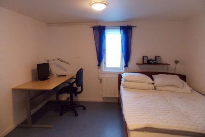 Luxury room with double bed. Photo by Sisimiut Youth Hostel, Visit Greenland