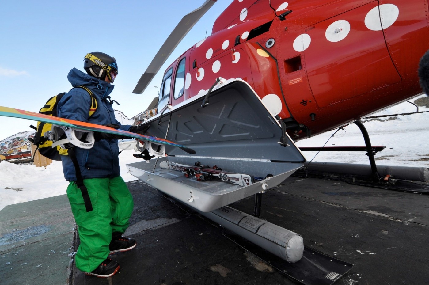 Helicopter ski luggage. Photo by Mads Pihl - Visit Greenland