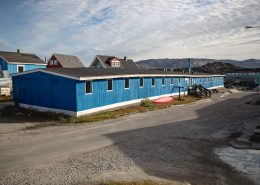 Frontside of hostel in Ilulissat in North Greenland. Photo by Ilulissat Youth Hostel